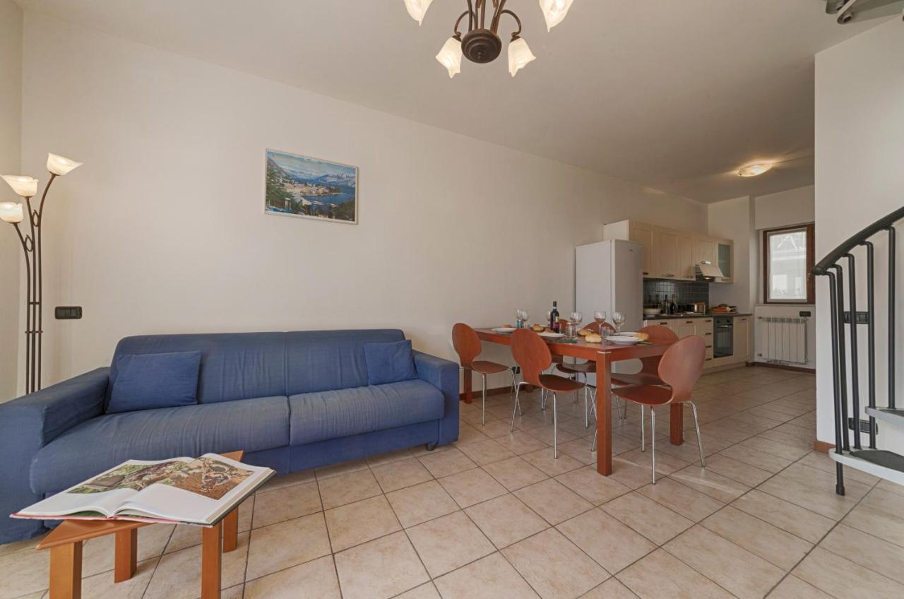 2-Bedroom Lakeview Apartment At The Lake Acquaseria Exterior foto