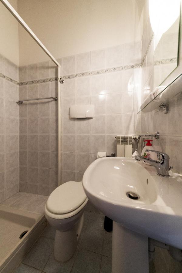 2-Bedroom Lakeview Apartment At The Lake Acquaseria Exterior foto